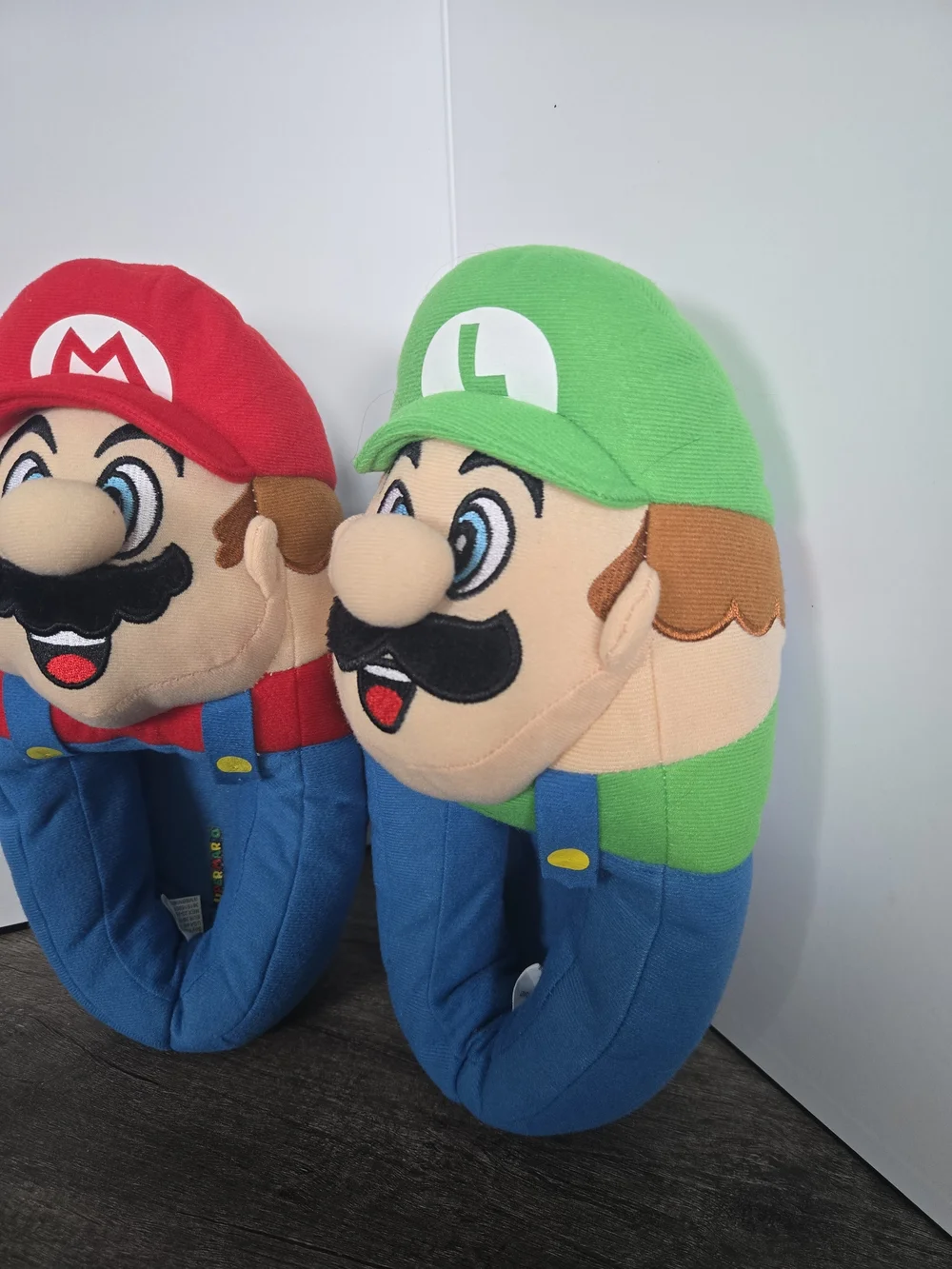 Super Mario Brothers Mario And Luigi Boys Slippers Shoes Size 4-5 Youth